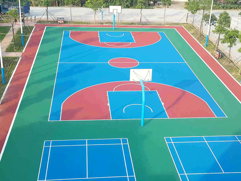 室外篮球场是丙烯酸材料吗？